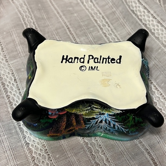 Hand Painted Ceramic Box - Picture 8 of 11